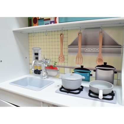Medinė vaikiška virtuvėlė „Elena“